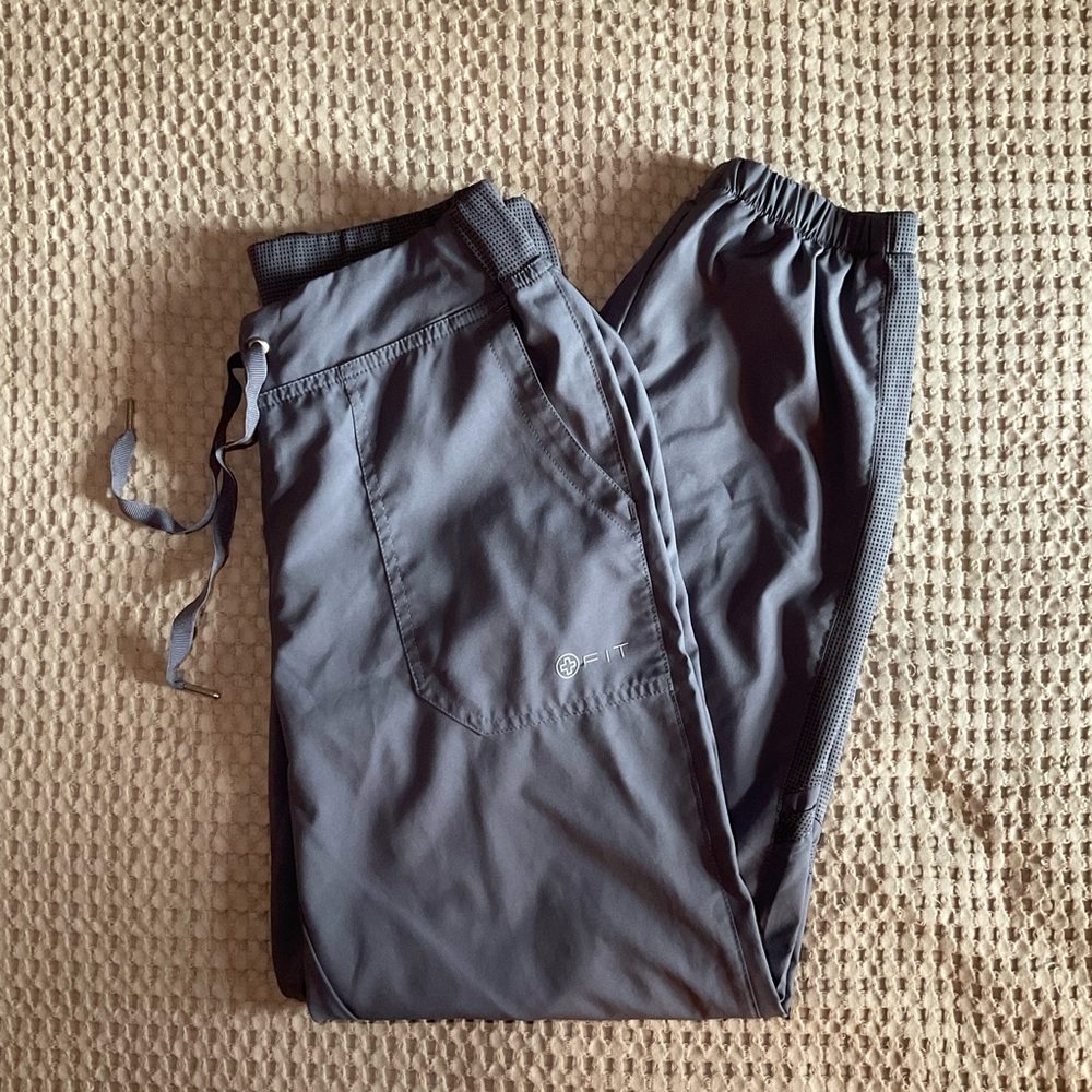 White Cross - Fit Scrubs Joggers - XS